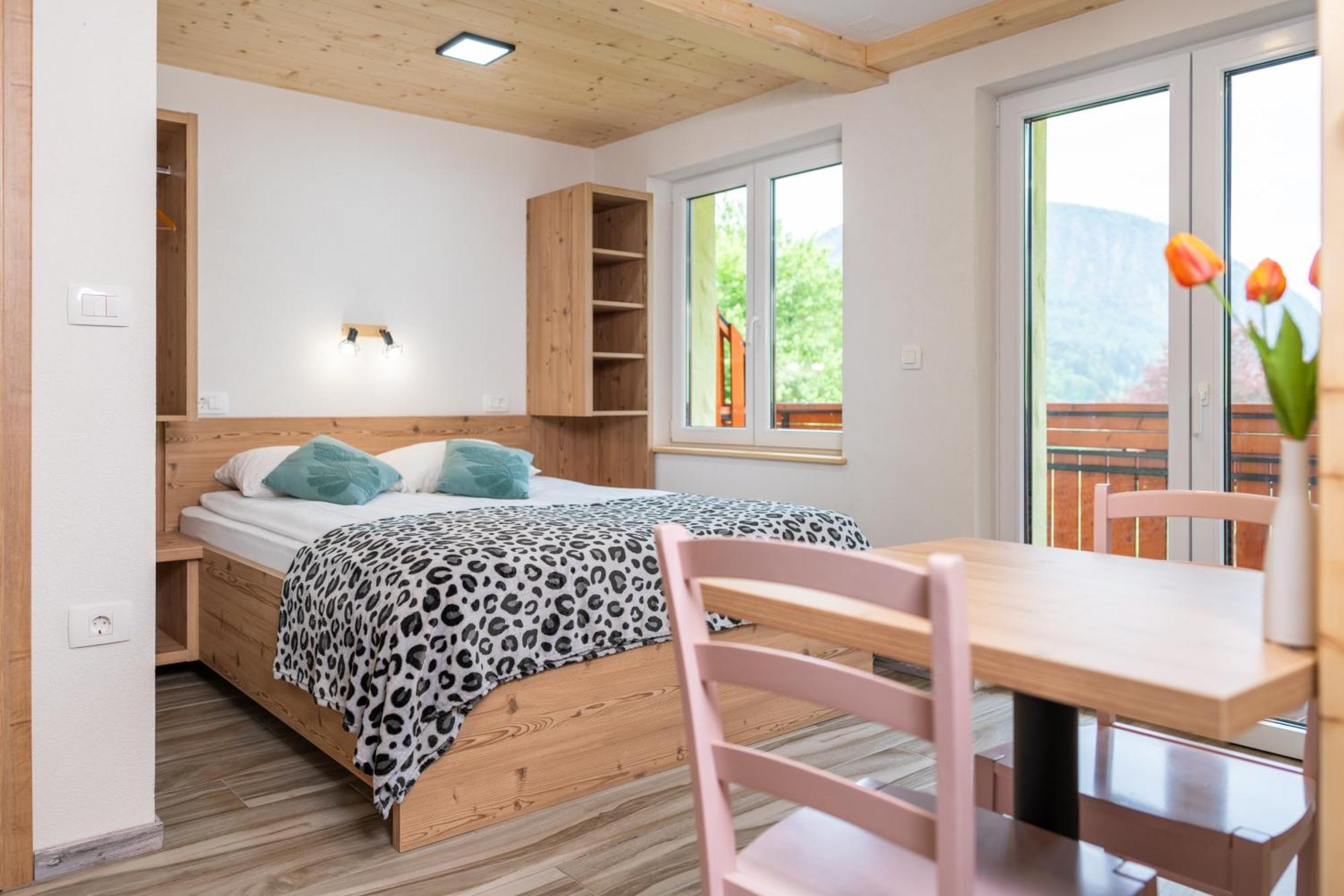 Apartmaji Hodak Бохинь Экстерьер фото